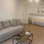 Studio Porte Maillot